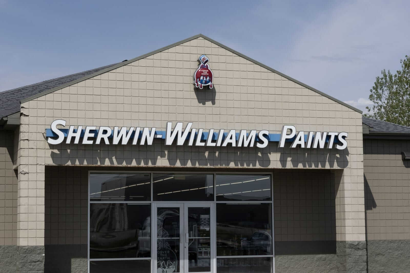Is Sherwin-Williams Stock Underperforming the Nasdaq?