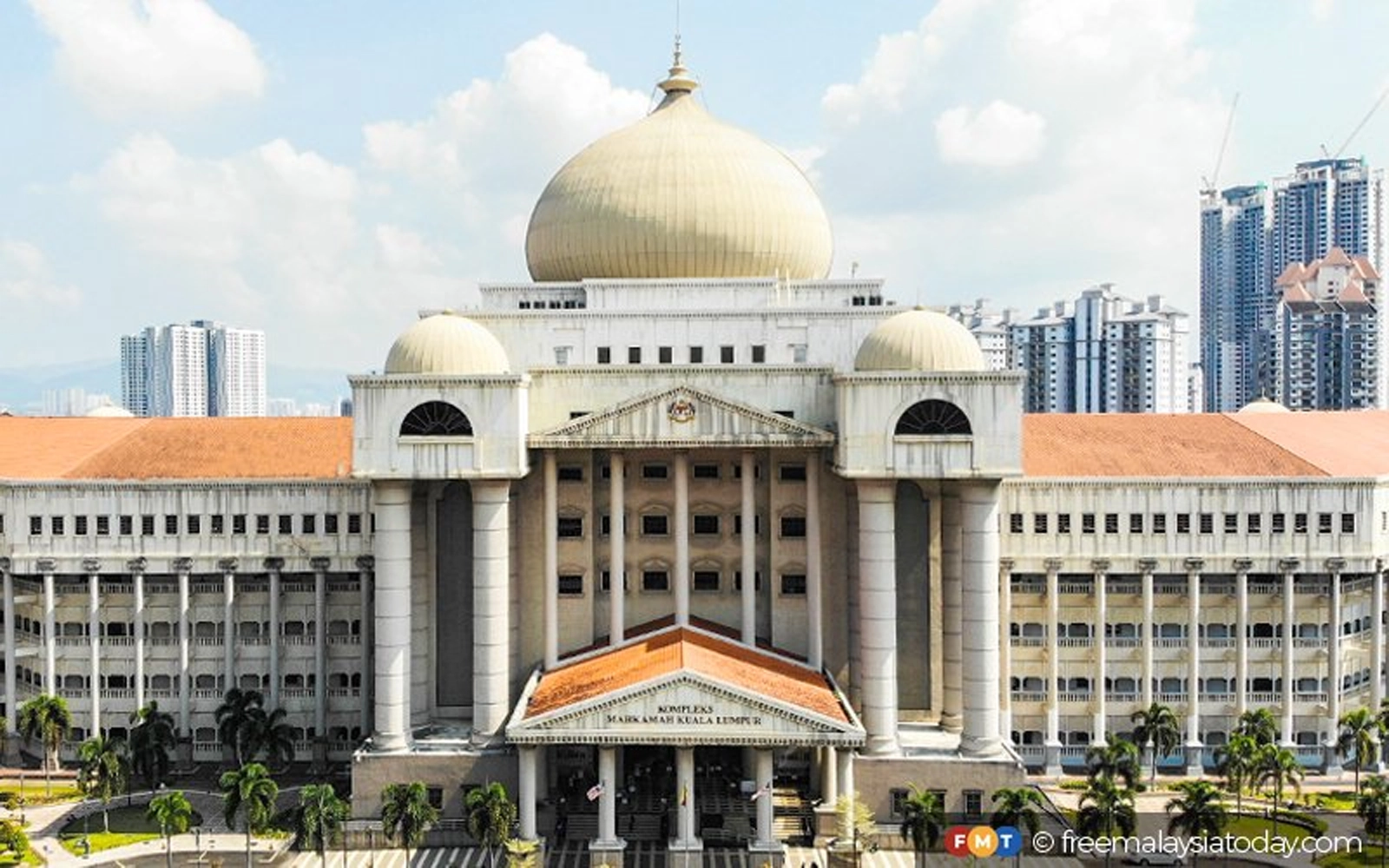 Ex-driver now pleads guilty to threatening judge, jailed 3 months