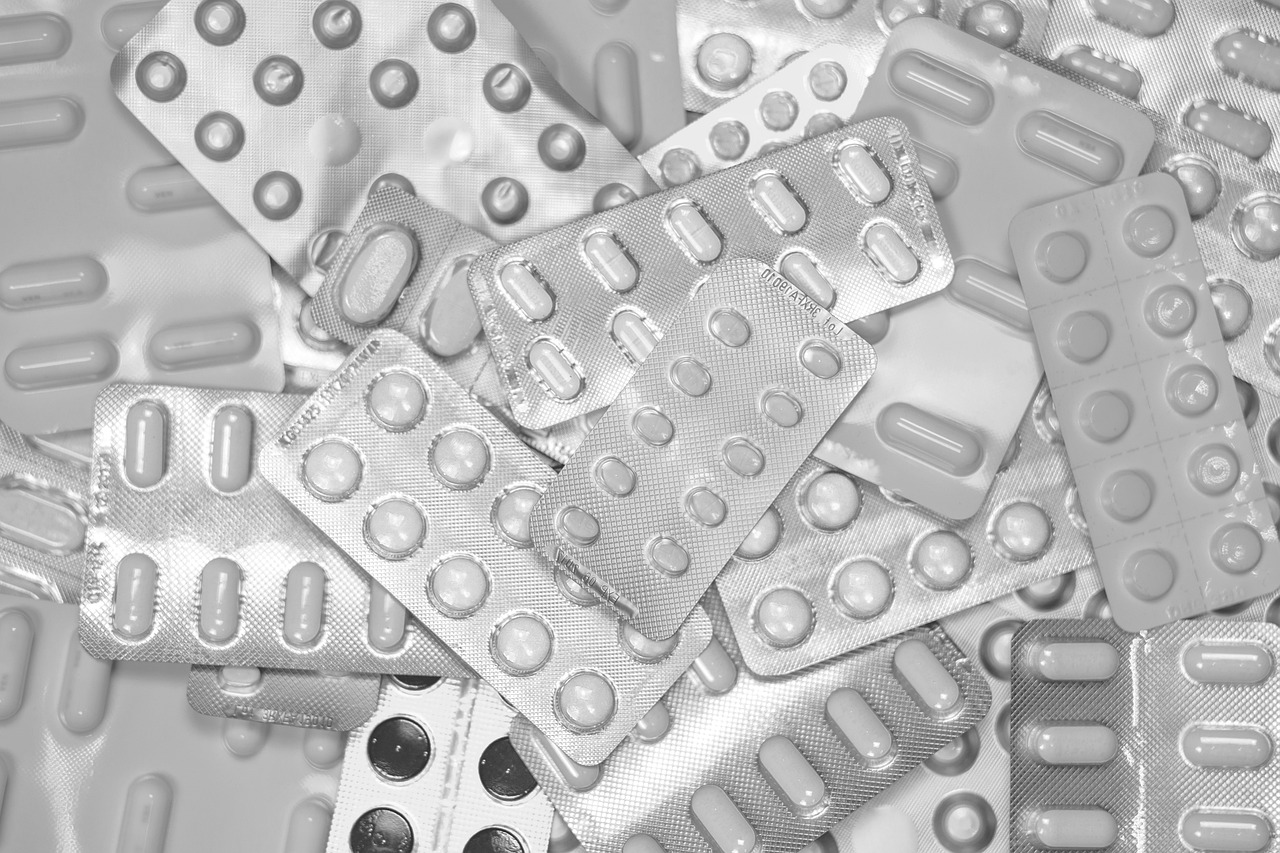 Is Johnson & Johnson Stock Priced For More Growth Than It Has Guided?