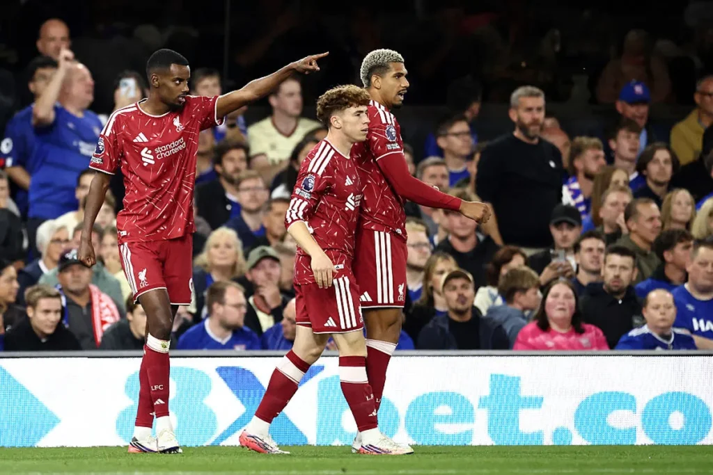 Isak double at Ipswich earns Iraola first Liverpool win