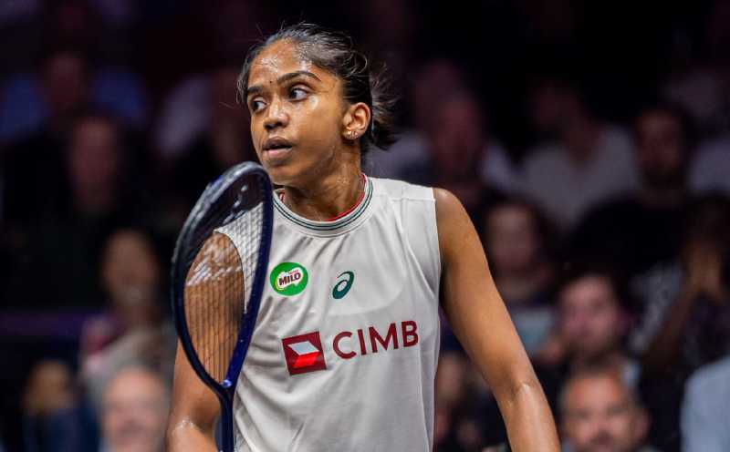 Sivasangari, Eain Yow storm into London Classic semi-finals