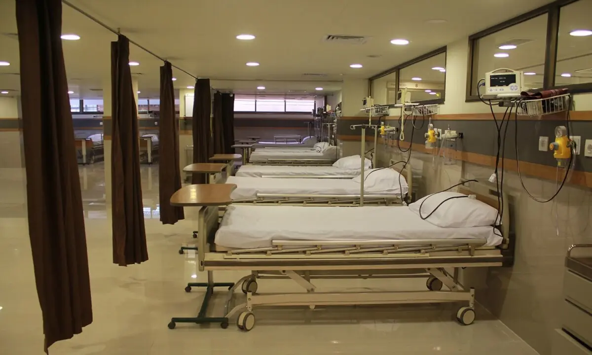 Lahore hospitals report surge in gastroenteritis patients amid conflicting outbreak reports