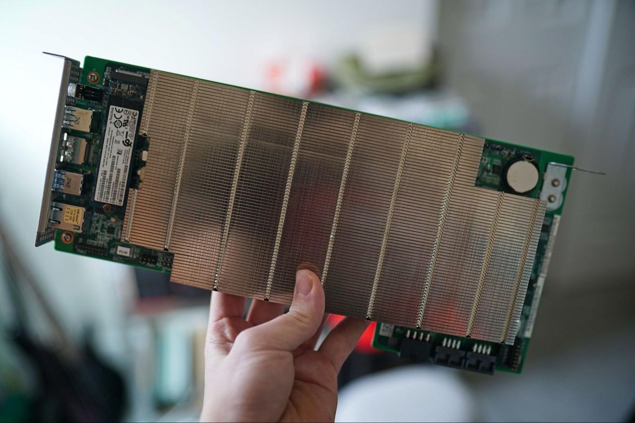 Benchmarking AMD's BC-250, offering Steam Machine-like performance at half the price — unlocking 40 CUs, eight Zen 2 cores on the repurposed PS5 APU