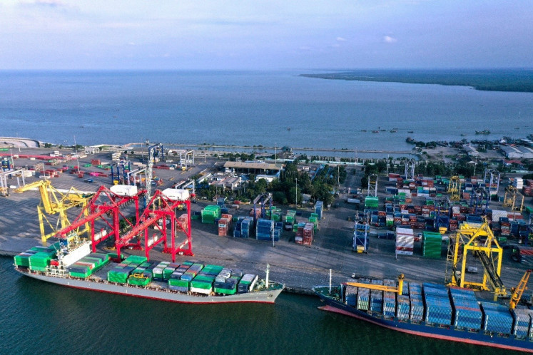 Analysis: External debt rises, current account deficit widens