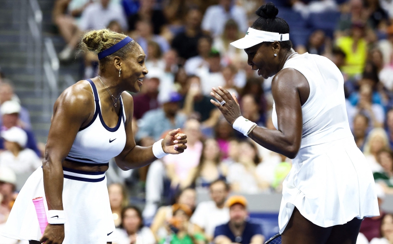 Williams sisters fall in thrilling return to US Open doubles