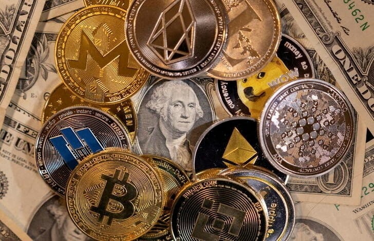 Gold and Bitcoin rose together but dollar may have upper hand