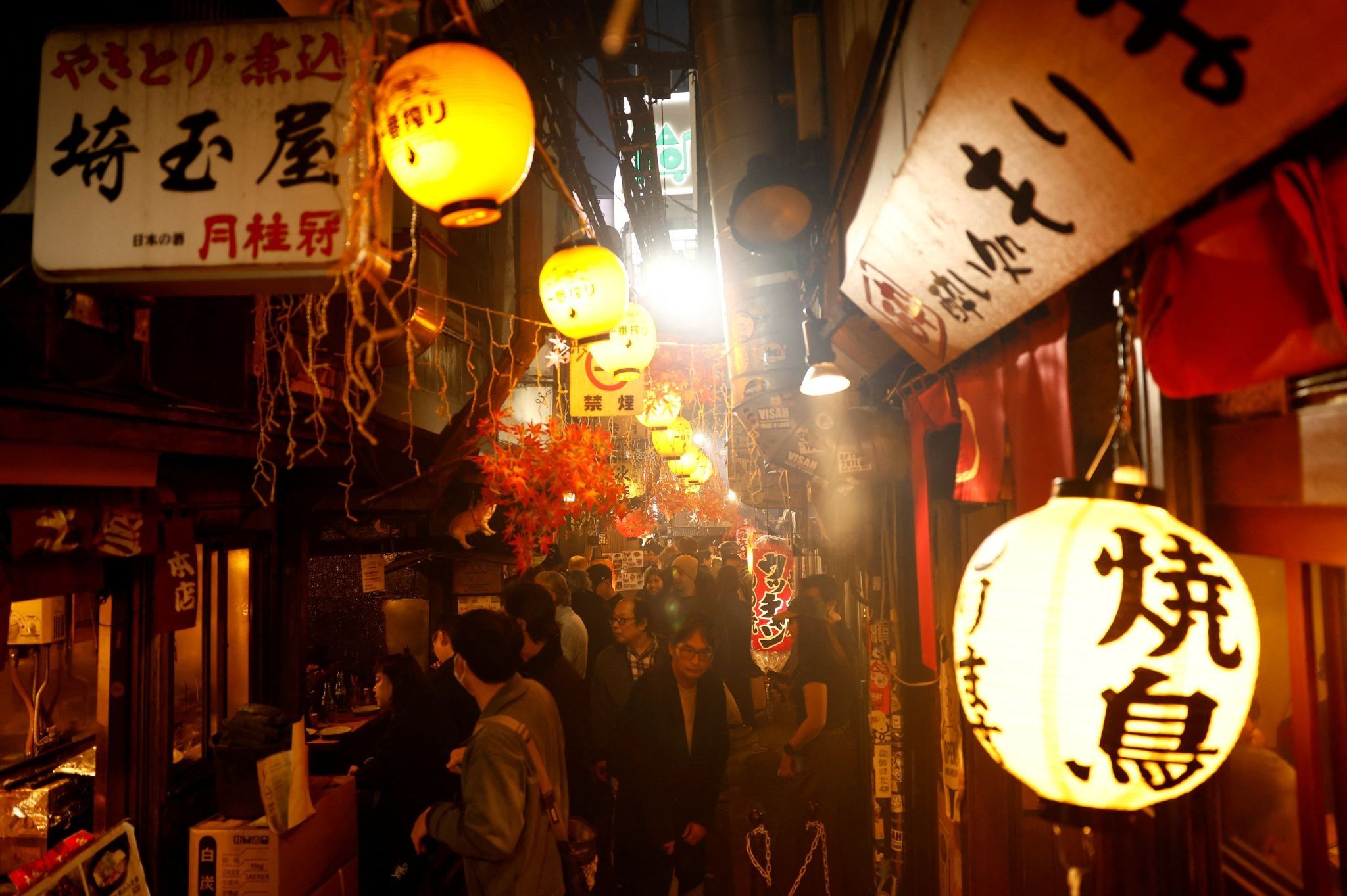 Japan’s izakayas feel cost-of-living pinch