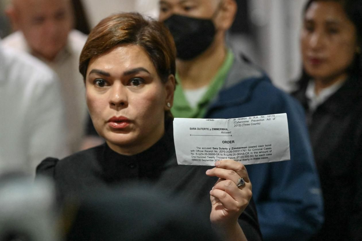 Philippines vice president posts bail in threats case