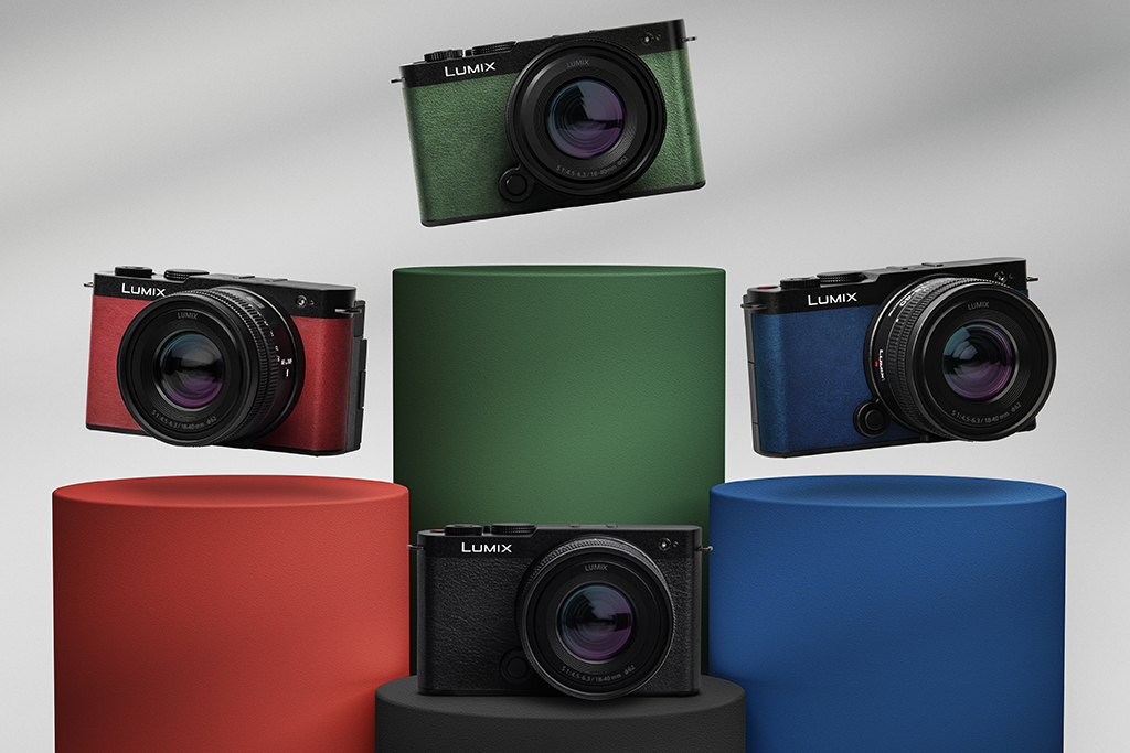 This stylish full-frame camera is at a great price, with lens – and your friends will be GREEN with envy!