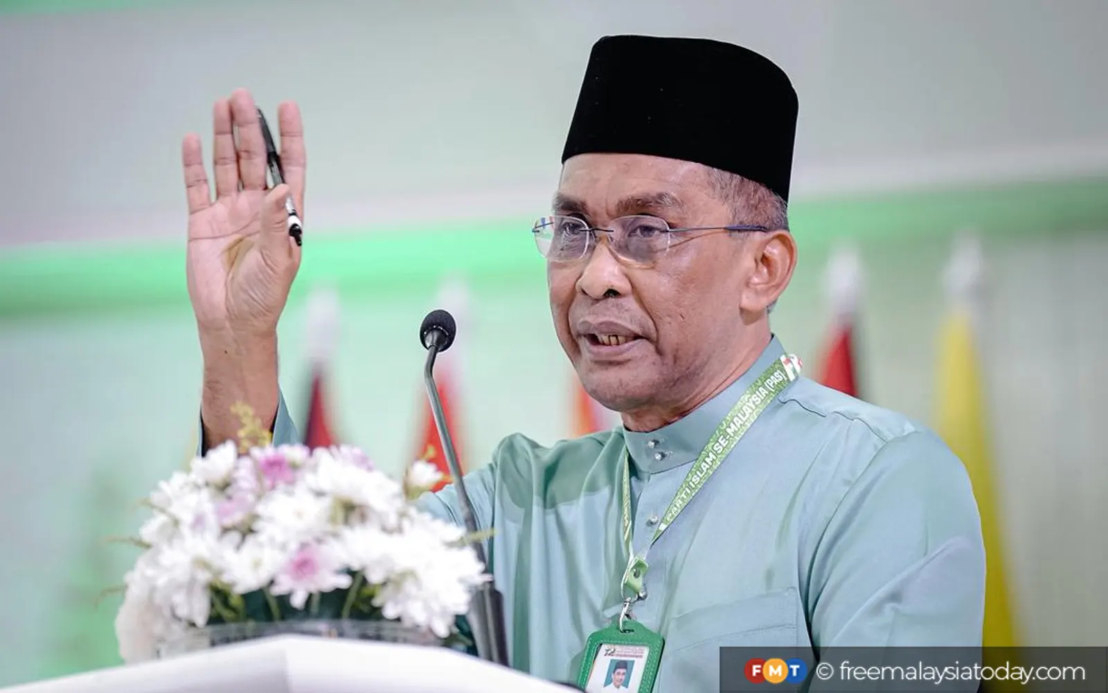 PAS plays down Zahid’s absence at muktamar, says BN-PN cooperation intact