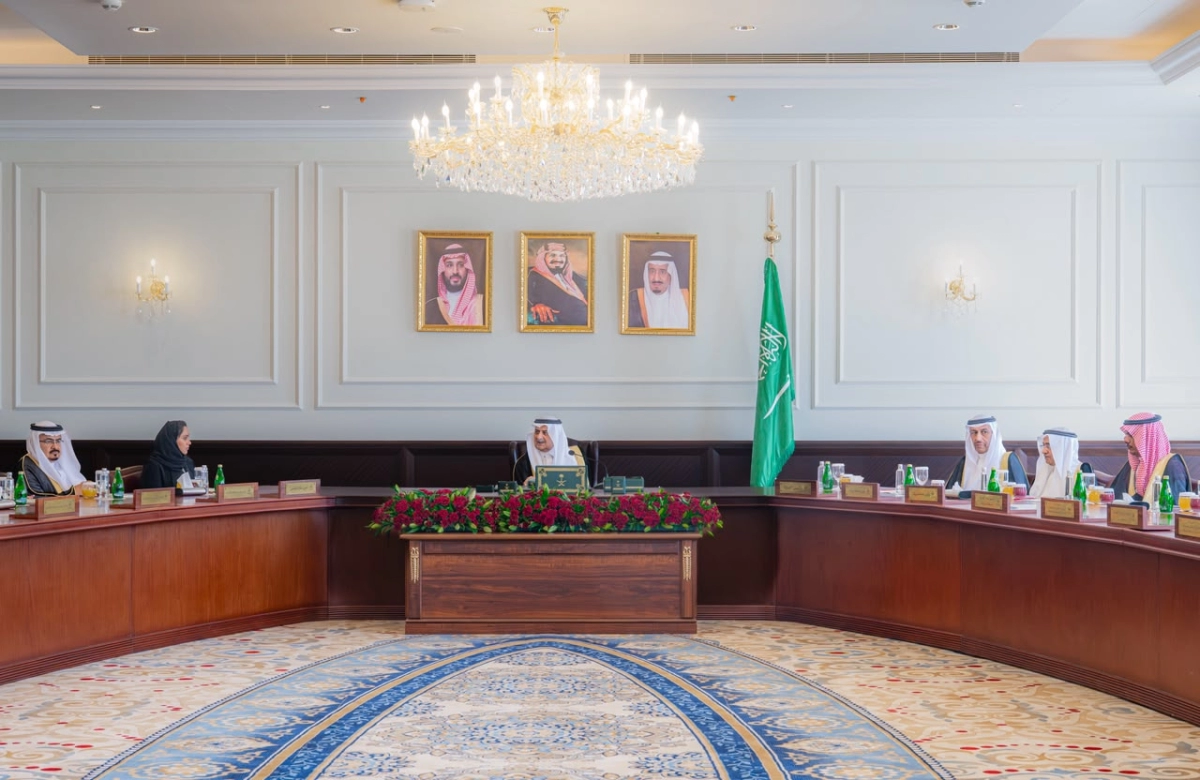 Tabuk Emir chairs first Regional Council session