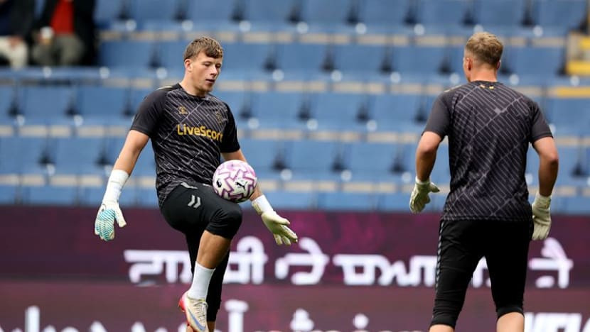 Wrexham sign goalkeeper Patterson from Sunderland for reported record fee
