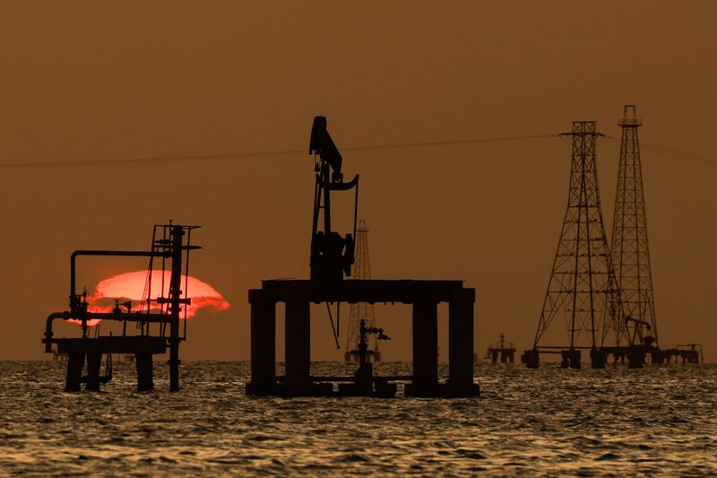 US sees oil disruptions from Iran conflict reaching 600,000 bpd