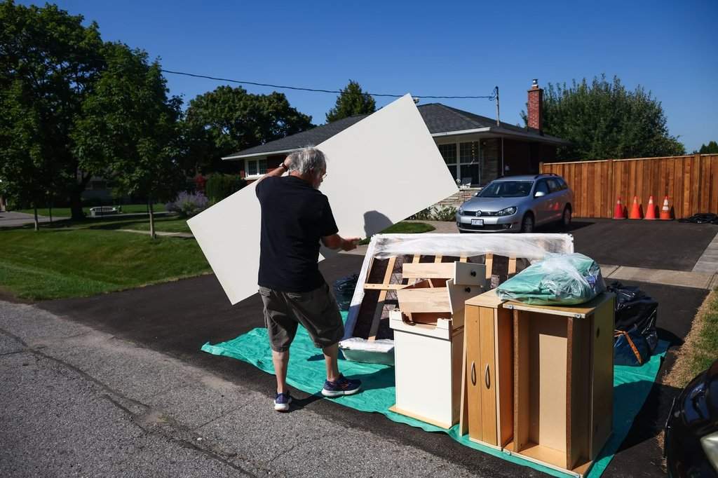 Ontario town keeps state of emergency in place as flooding recovery continues
