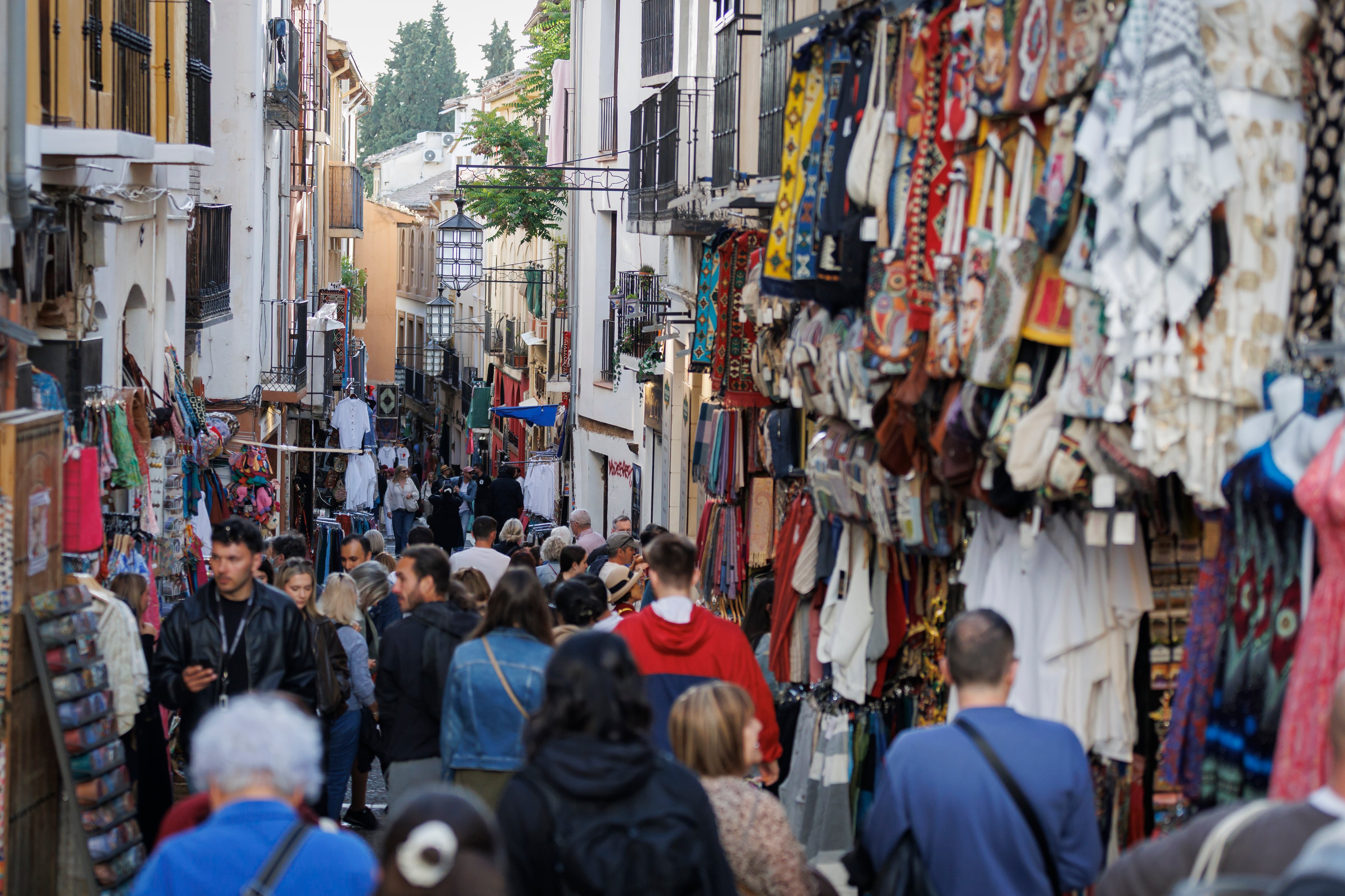 Viajar fuera de temporada alta: los precios, la masificación y el clima cambian el turismo