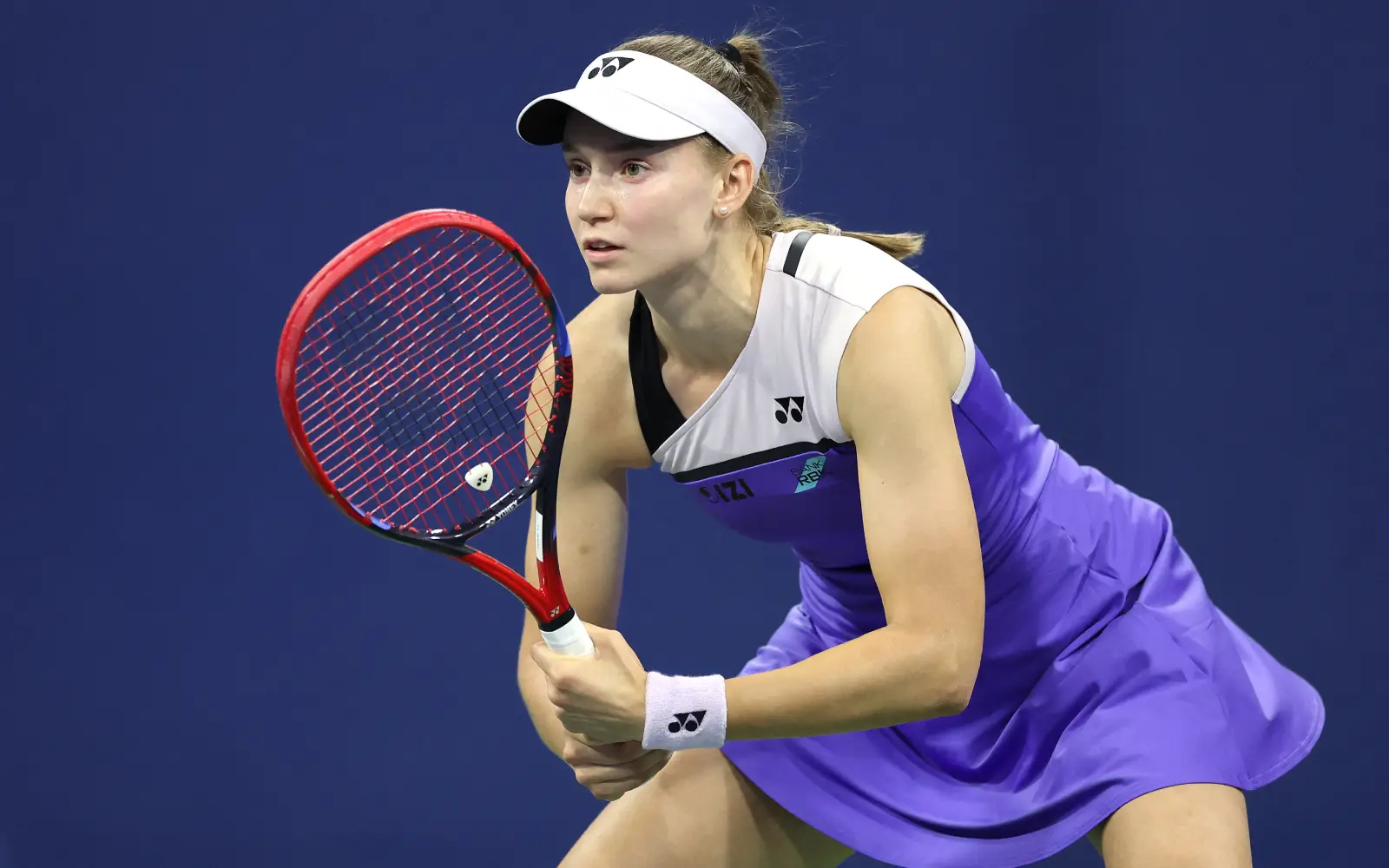 Rybakina reaches US Open last 16, inches closer to No. 1