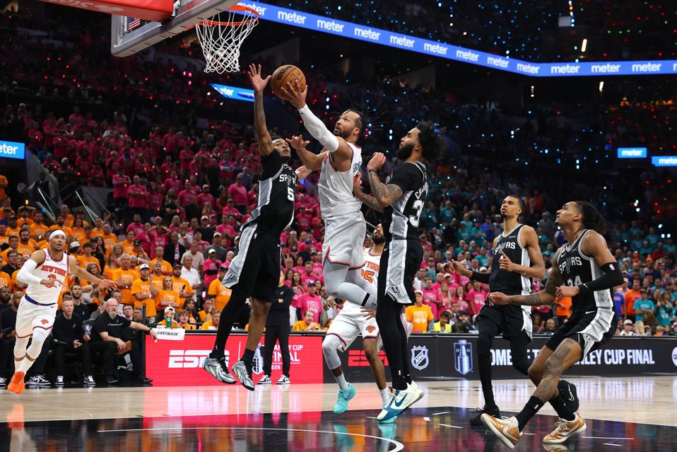 New York Knicks Set To Face 76ers, Spurs In Marquee Matchups