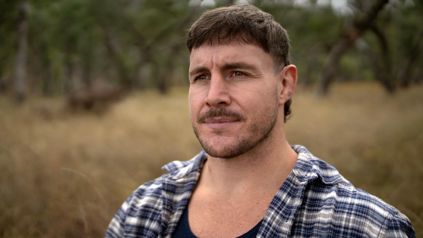 Ex-NRL player reveals drug offers during crippling gambling addiction