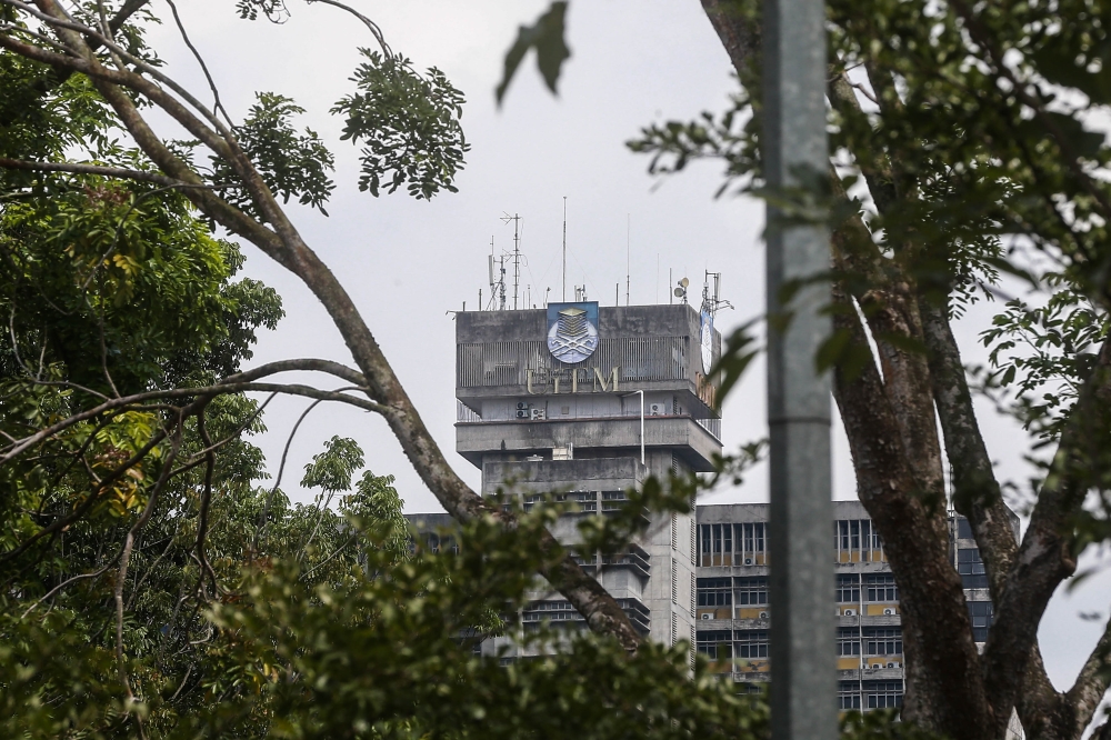Seven UiTM students remain under treatment after heat‑related incident; outdoor endurance events called off