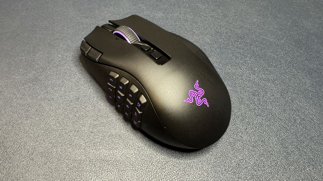 Razer Naga V3 Pro Review: My new 23-button mouse