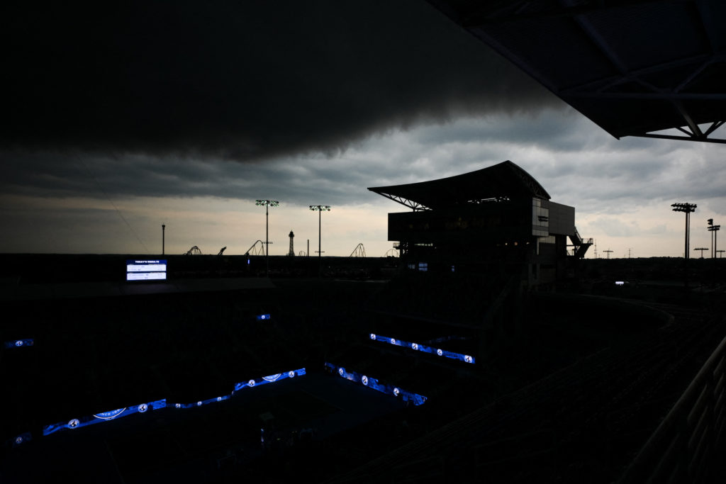 Severe weather pounds Illinois and Indiana, knocking out power as tornado sirens blare