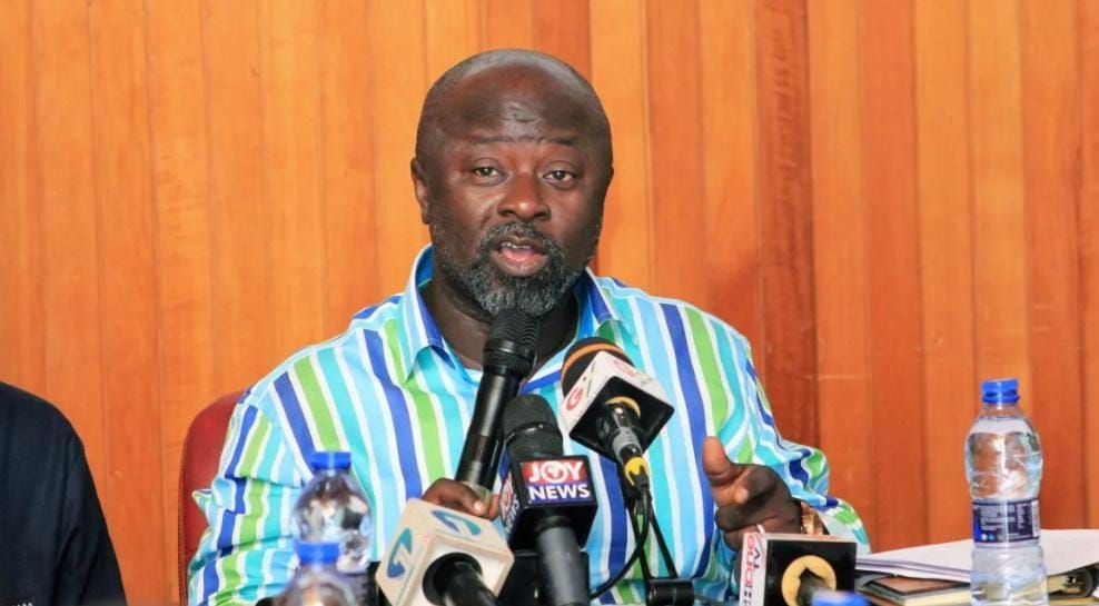 KMA orders shop owners to remove unauthorized canopies in their frontage within 14 days