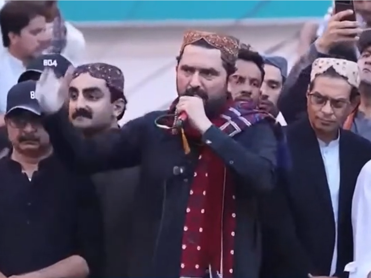 Afridi vows not to leave Sindh without launching street movement in Karachi