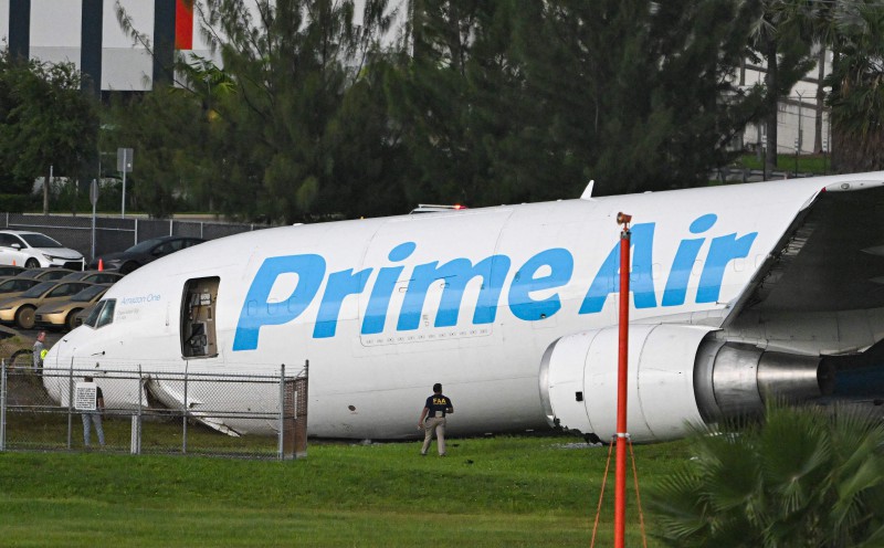 Five dead in Amazon plane crash at Miami airport