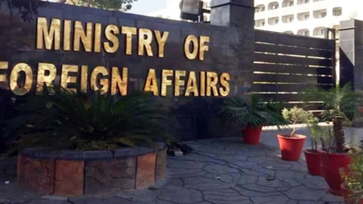 Pakistan condemns demolition of century-old mosque in India