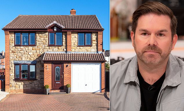 My neighbour wants to move the fence we paid for jointly to build an extension - I've refused permission: Consumer lawyer DEAN DUNHAM KC reveals what your rights are in a boundary dispute... and how to solve it without bad blood
