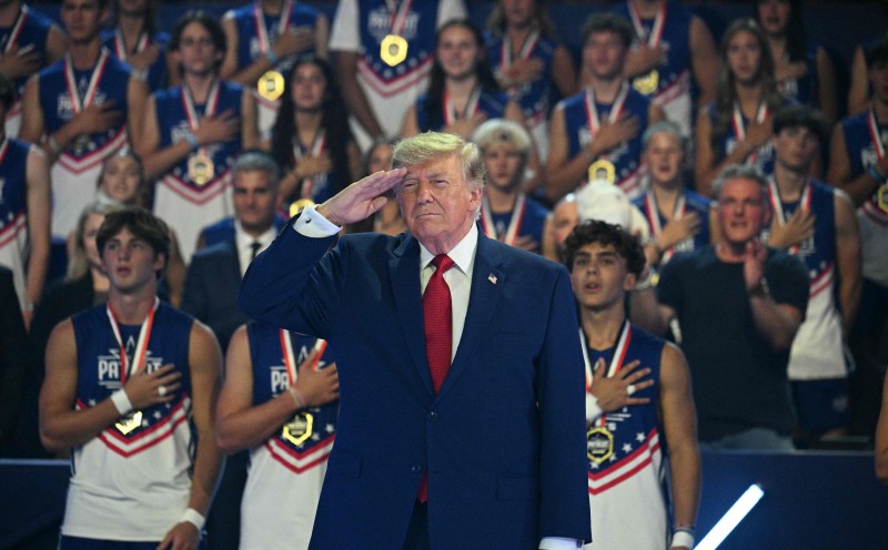 Trump smuggled off Air Force One in secret Iran threat escape