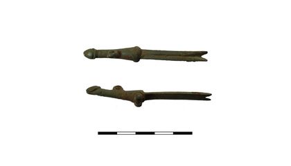 Archaeologists in England Preparing for Road Construction Unearthed a Roman-Era Fingernail Cleaner With a Handle Shaped Like a Penis
