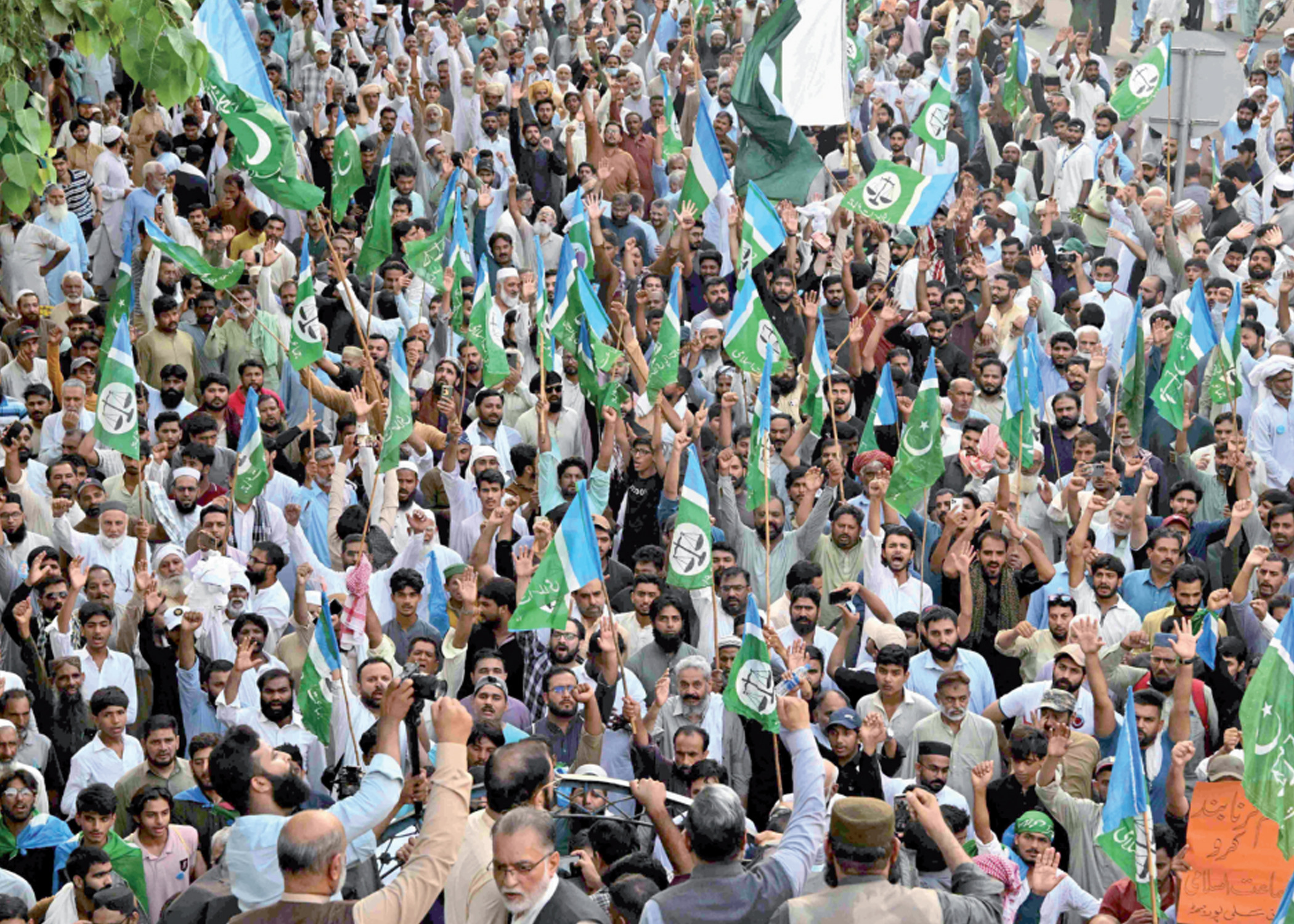 When does government listen to protesters?