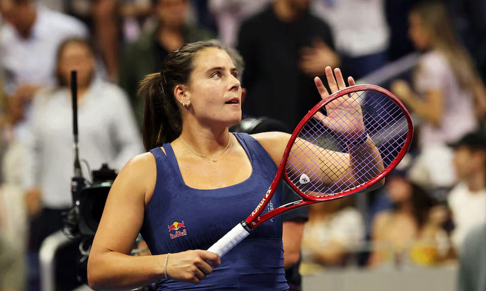 Navarro books US Open quarter-final spot