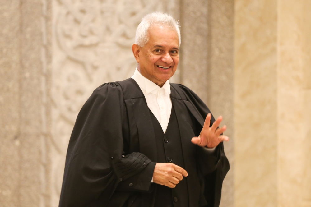 Shahrir Samad and Tommy Thomas discussing possible resolution of civil suit