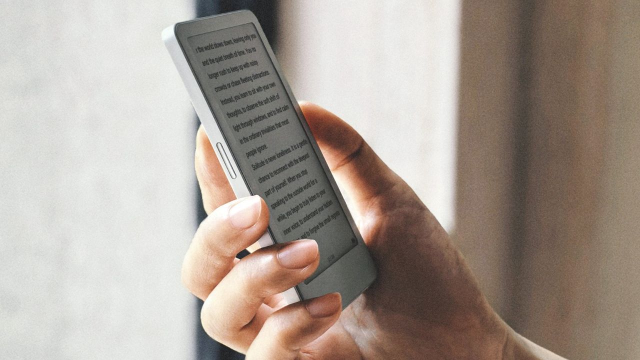 The Boox Picco could be a tiny rival to the Xteink X4 Pro ereader, but it lacks one of that product's best features