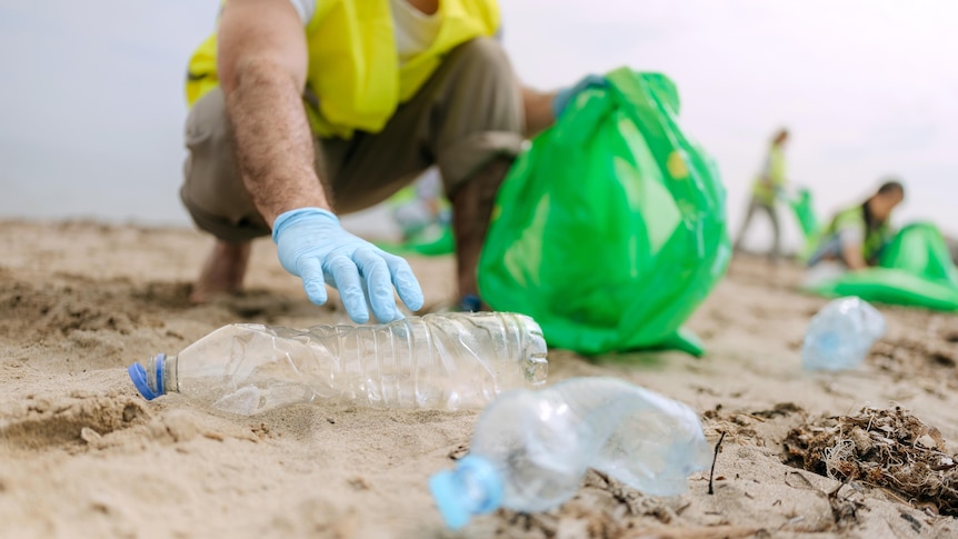 Labor's broken promise on plastic recycling