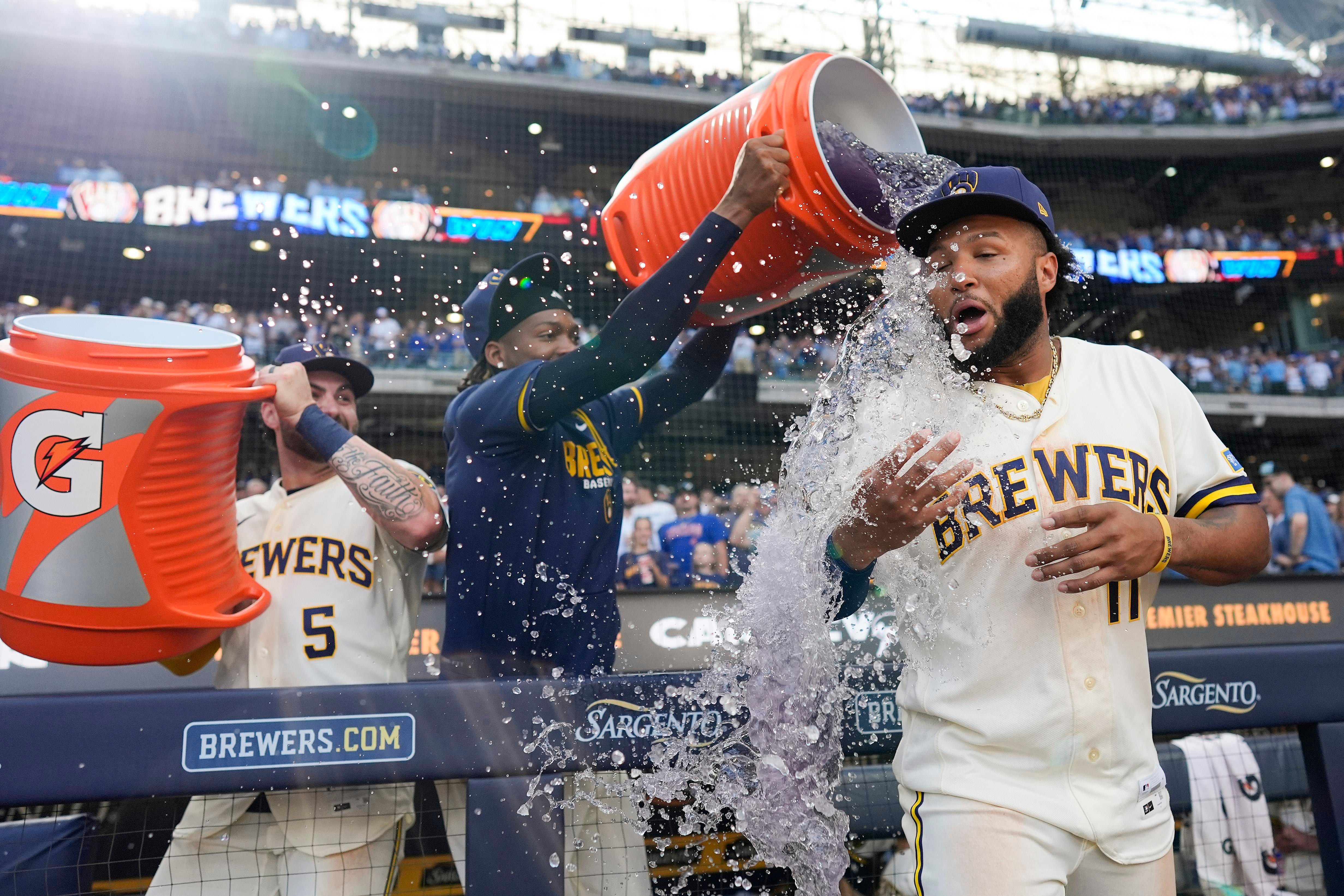 Chourio’s late heroics lead Brewers over Cubs in Labor Day thriller