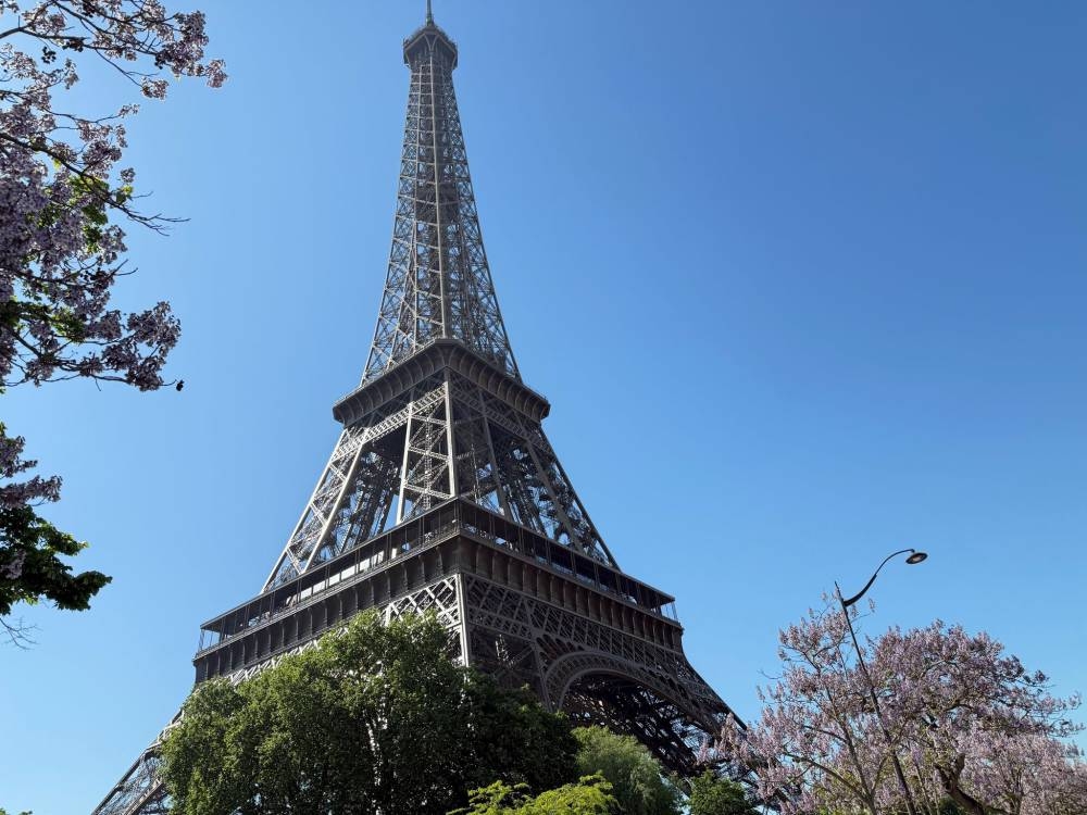Eiffel Tower closed to visitors as staff strike after female workers removed
