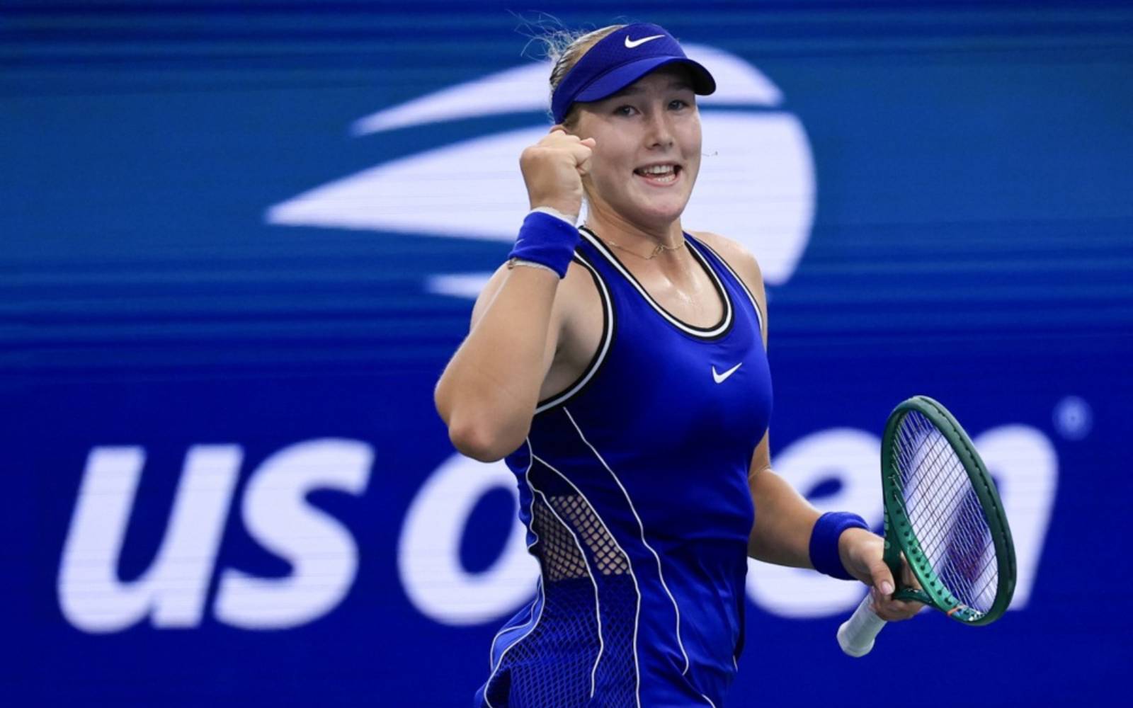 Andreeva survives in three sets against Potapova