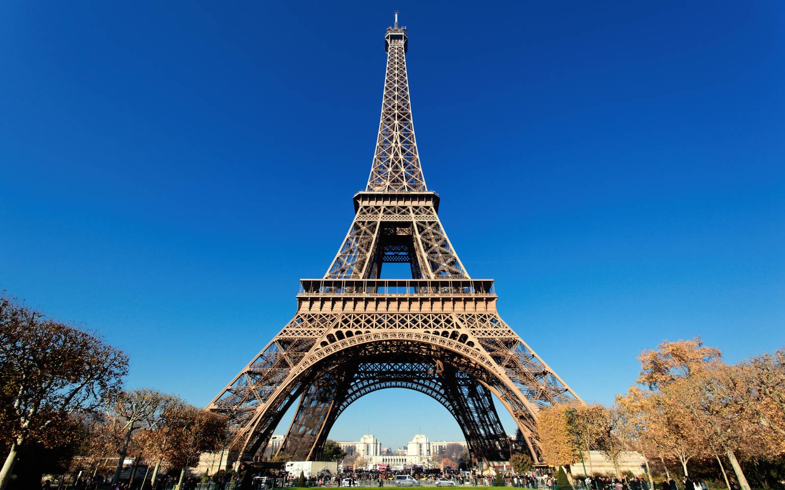 Eiffel Tower closed in row over women removed for Hindu group
