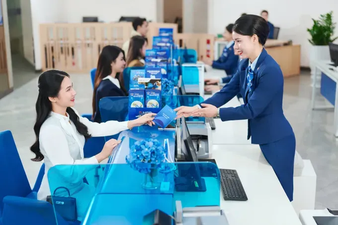 Vietnamese banks accept lower profits to boost credit access for businesses