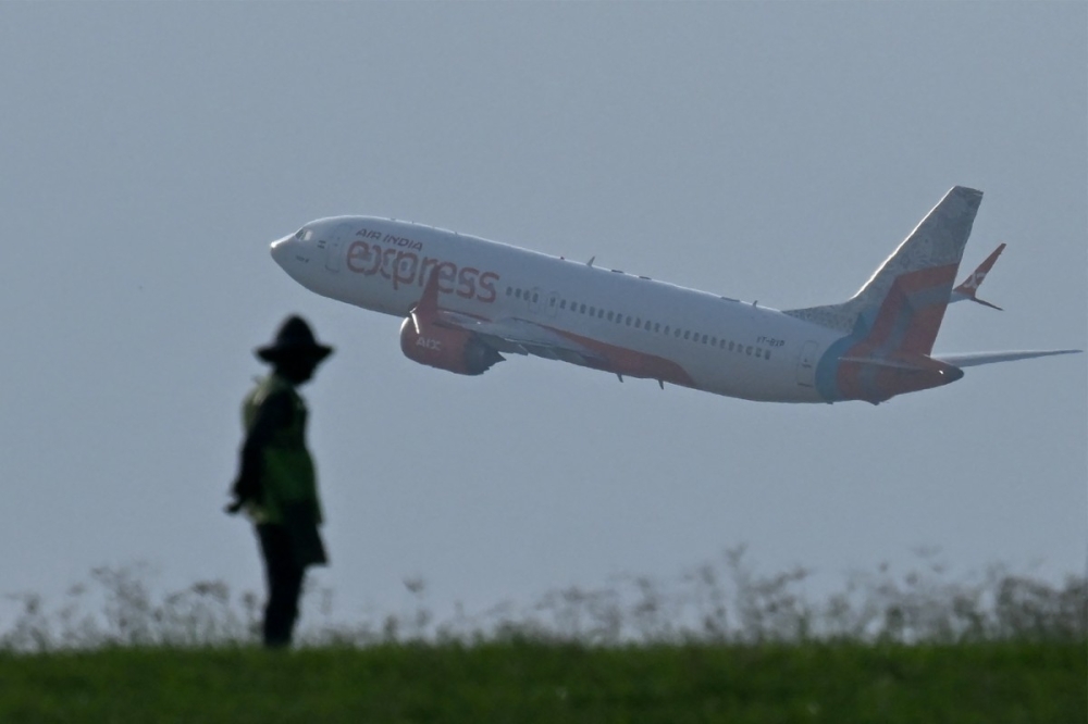 Air India pilot reportedly fails second drug test after mid-air plunge incident