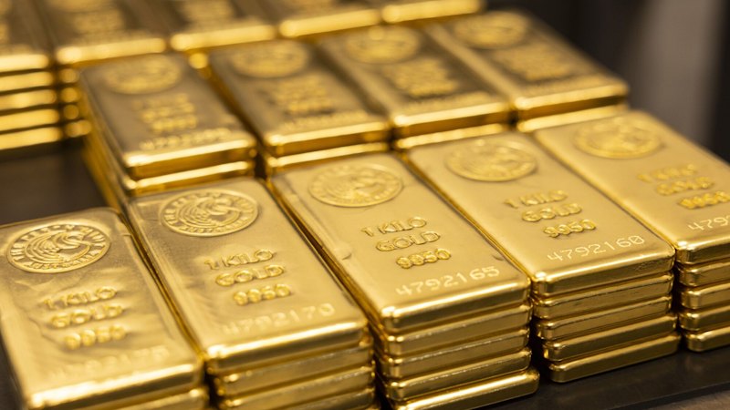 Gold is glittering again – but that’s not necessarily good news