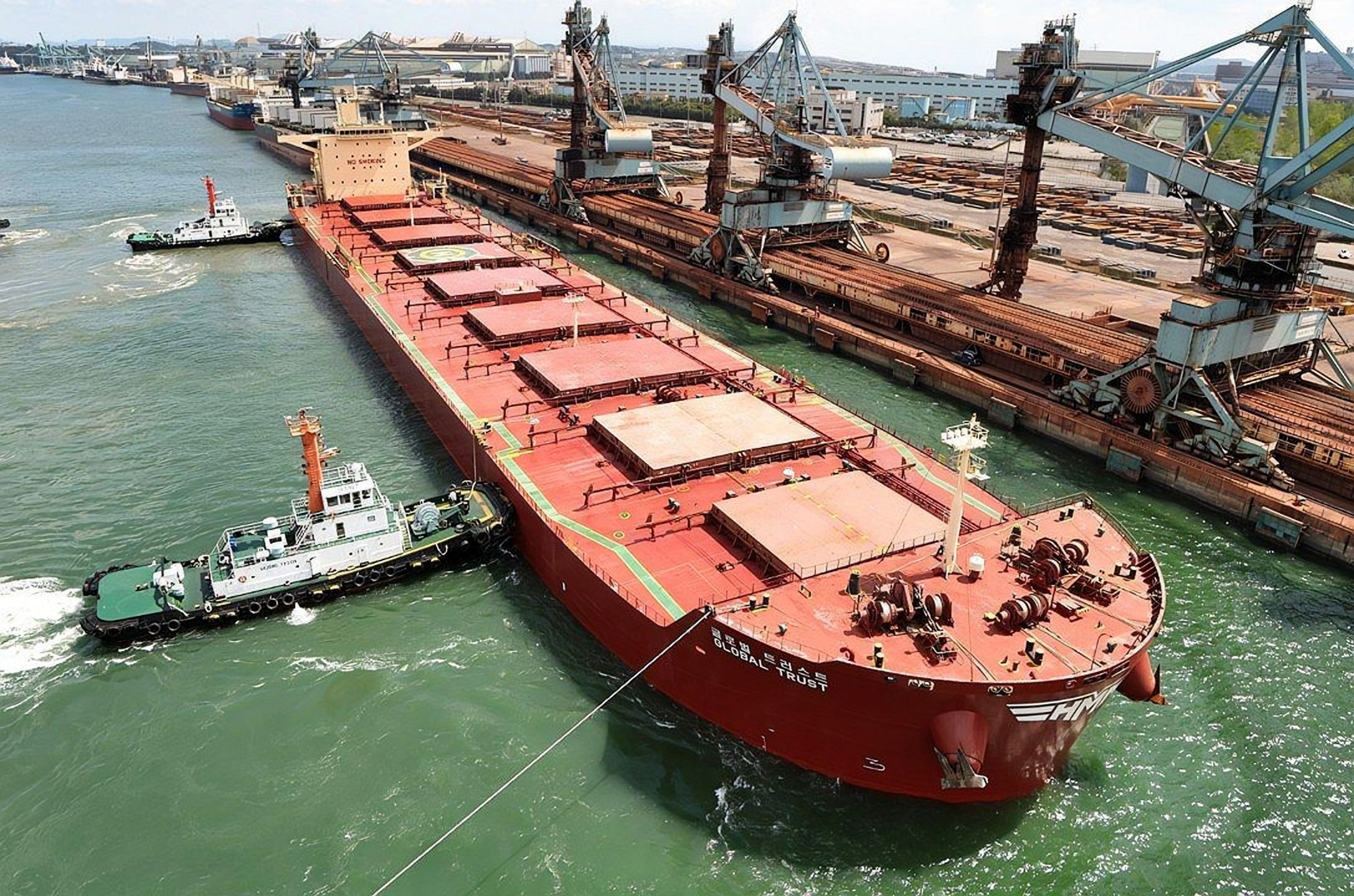 HMM secures $3.5 bil. shipping contract with Brazil's Vale