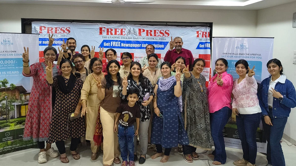 Free Press Connect Brings Maplewood Residents Together For An Evening Of Fun, Fellowship & Community Spirit In Indore