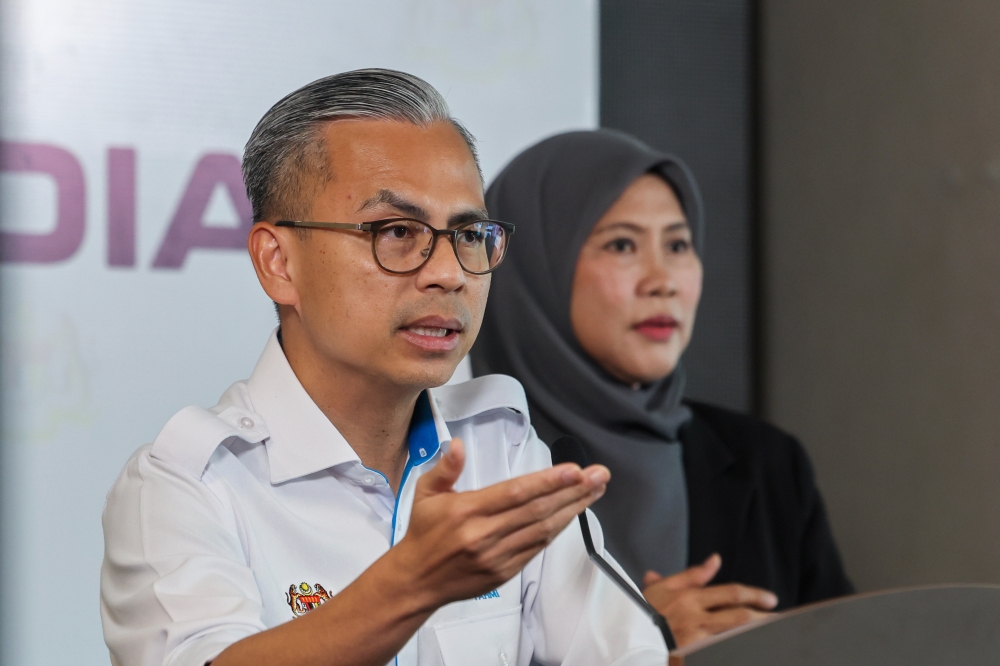 Fahmi: Govt agencies to work together to tighten e-commerce rules, curb sale of prohibited goods