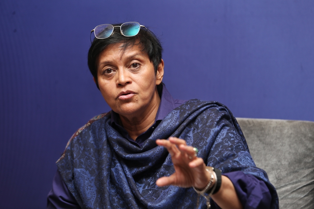 Azalina: Malaysians want political funding law before GE16; political parties’ buy-in needed to avoid delay