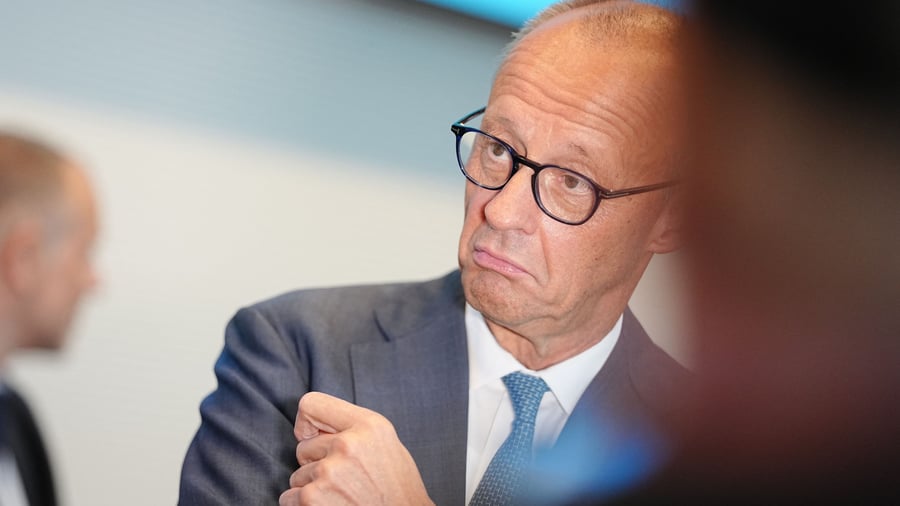 Kommentar: Kanzler am Abgrund