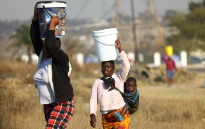 Johannesburg’s water crisis angers voters while driving rich off-grid